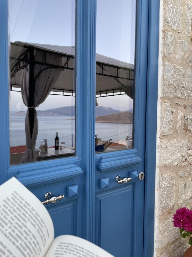 Marina Castellana Studios Chalki Town Luaran gambar