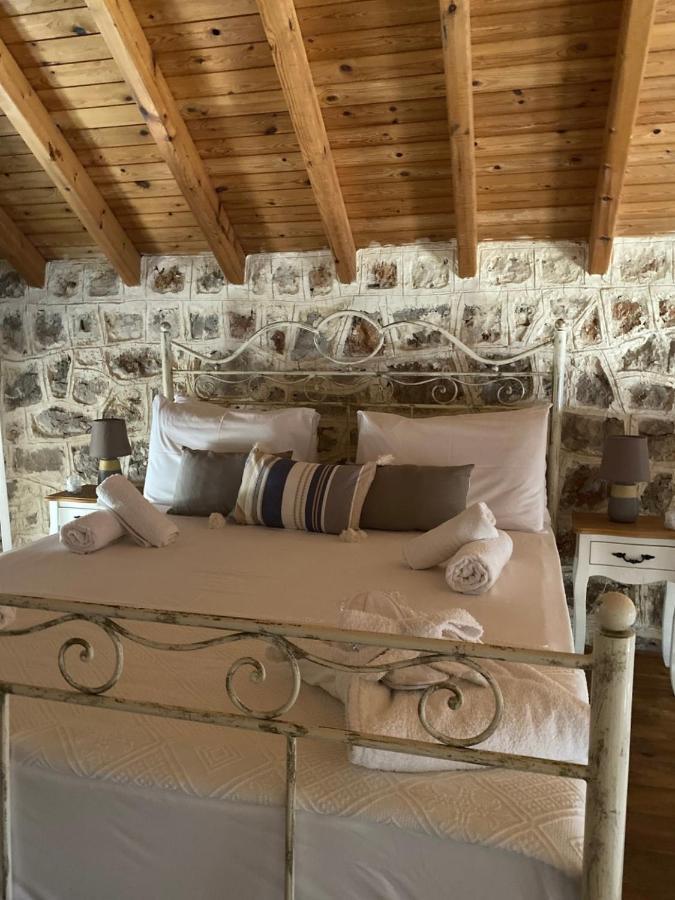 Marina Castellana Studios Chalki Town Luaran gambar