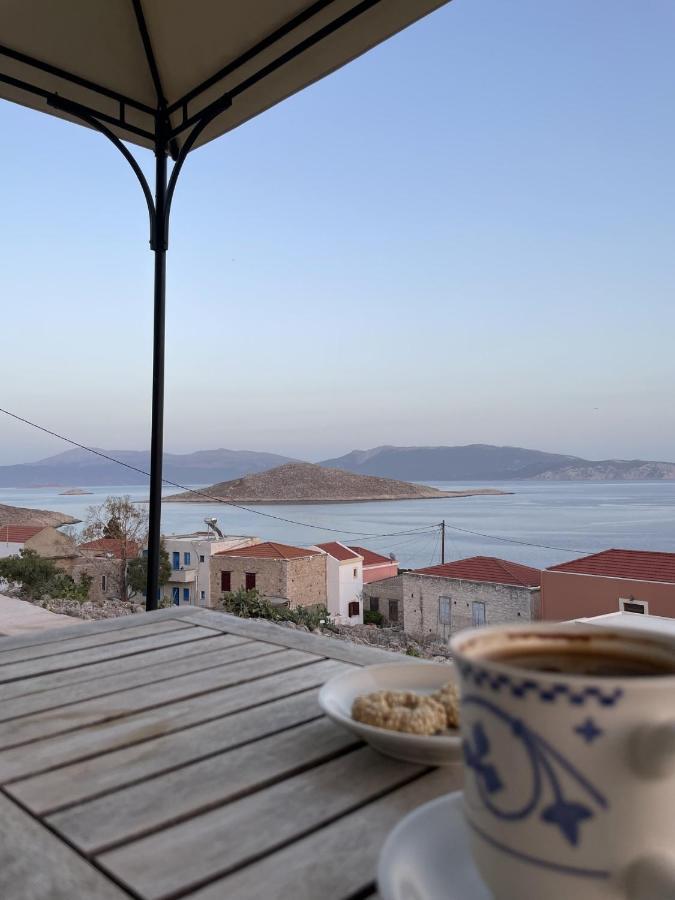 Marina Castellana Studios Chalki Town Luaran gambar